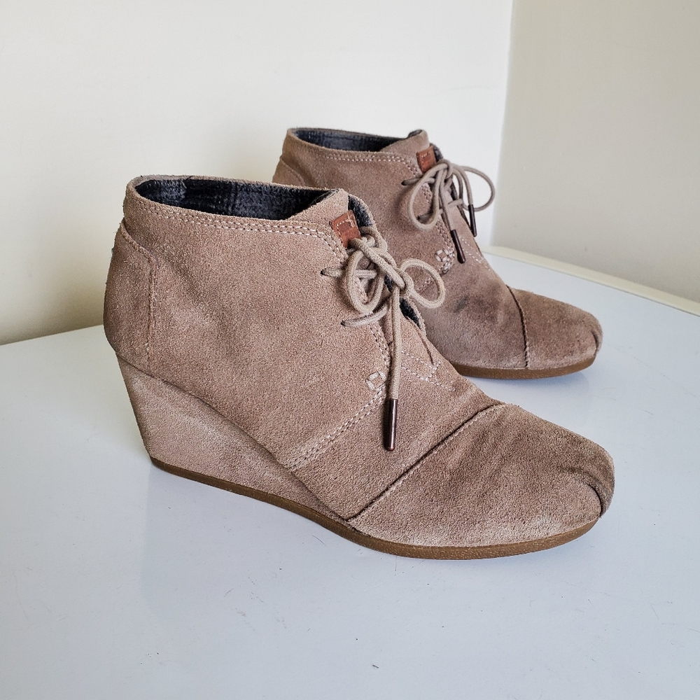 Toms wedge booties - super cute! - Picture 2 of 13